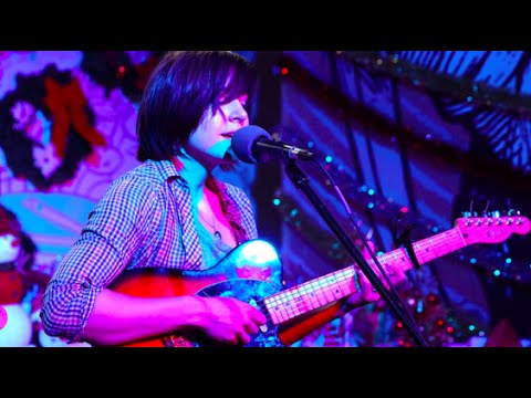 Laura Stevenson covers Elliott Smith